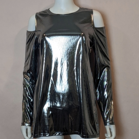 Michael Kors Shiny Silver Cold Shoulder Long Sleeve Top size Medium - Picture 1 of 6